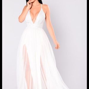 Fashion nova white gown